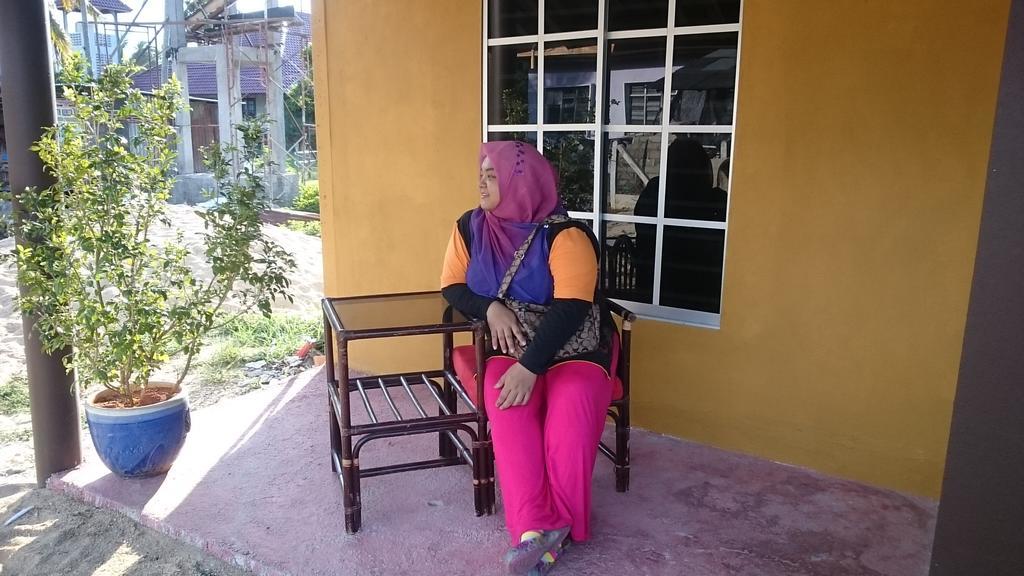Arina'S Homestay Kampung Kuala Besut ภายนอก รูปภาพ